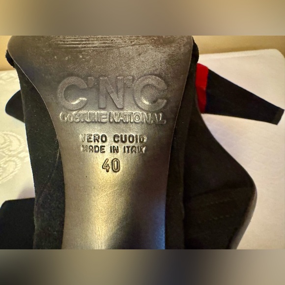 Costume National CNC Black High Heel Suede Booties - size 40, US 9.5 - Picture 13 of 17